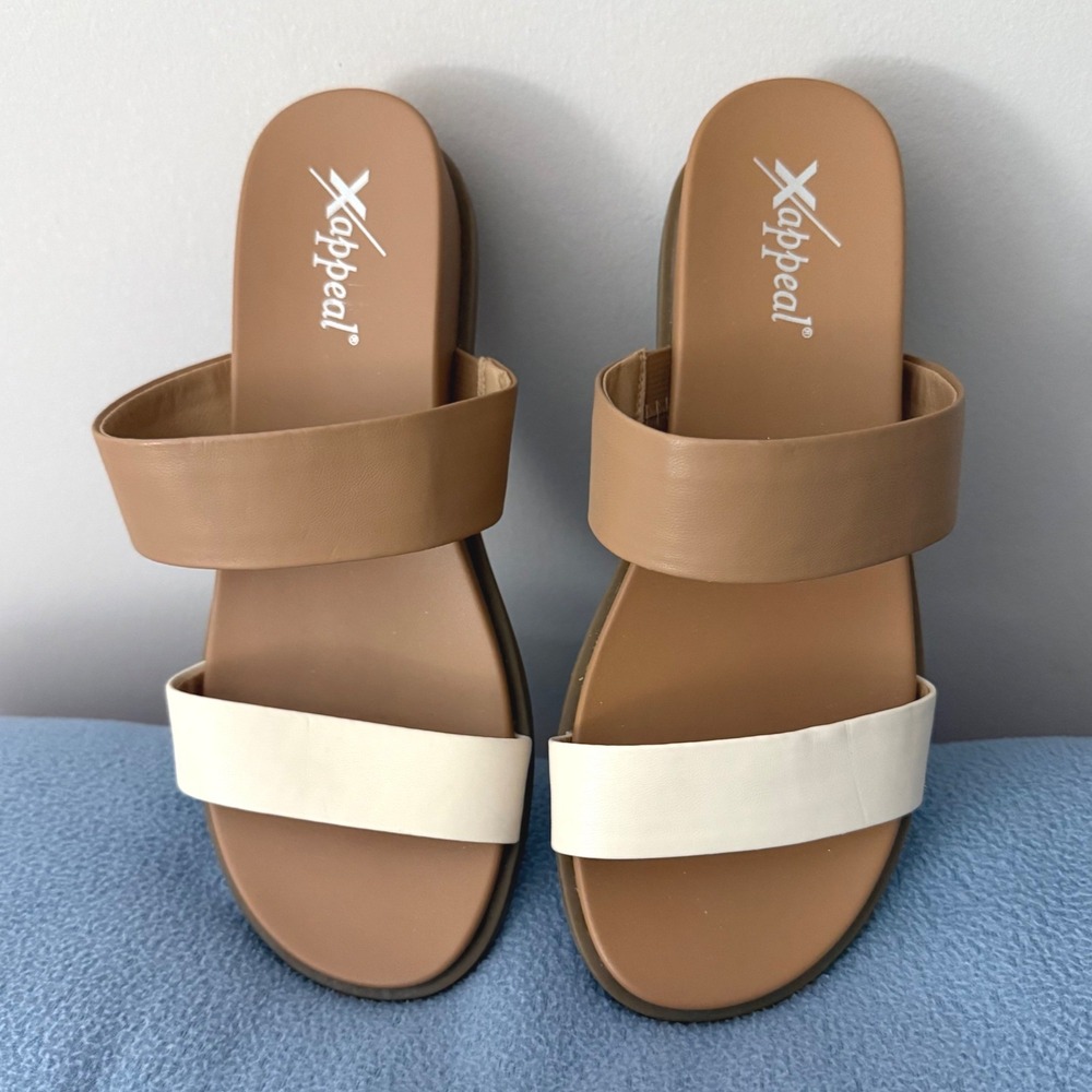 Xappeal Edith Slide Sandals Women 8M Tan Cream NWOT‎ Two Strap Minimalist